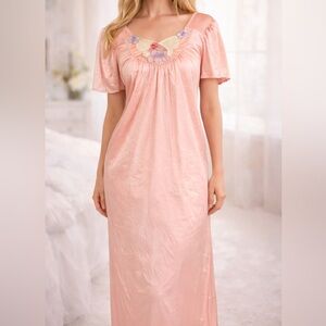 Vintage Vanity Fair Pink Nylon Floral Lace Nightgown Size Medium